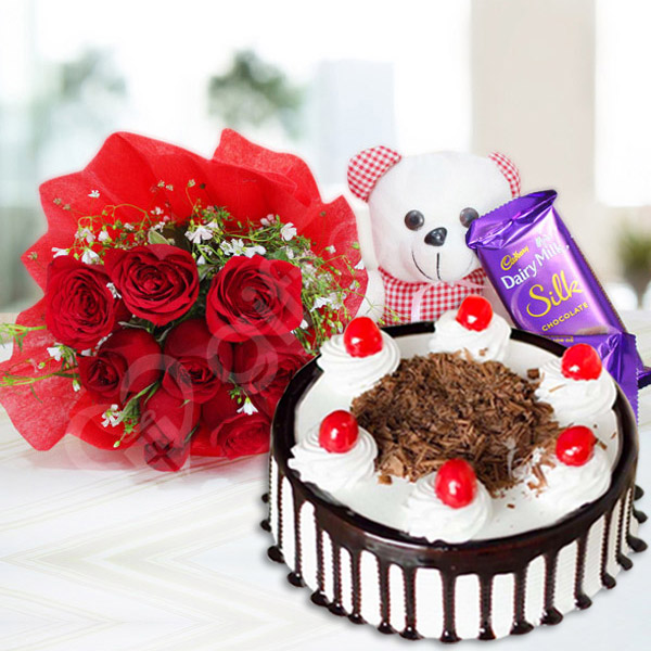 admin/item_images/Red Roses & blackforest cake combo.jpg